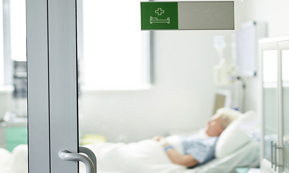 L'image sélectionnée. Pressure Differential in Health Care Facility Airborne Isolation Rooms